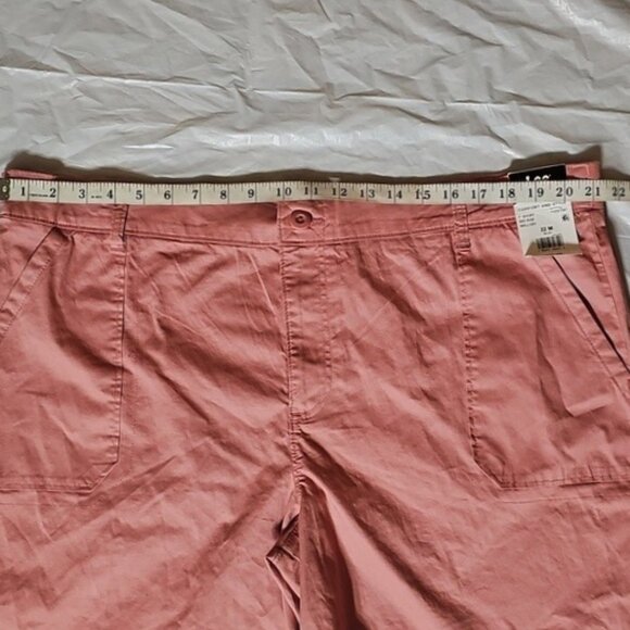 Lee Size 22 M Mallory 7” Inseam Midrise Shorts with Pockets New - Picture 10 of 12